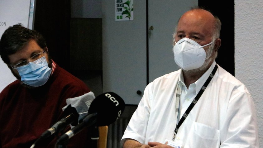 El gerent del centre, Joan Grané, durant la roda de premsa que anunciava la restricció d'ingressos