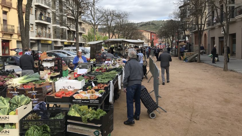 El mercat de Ripoll només acollirà parades d'alimentació aquest dissabte
