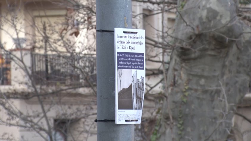 Imatge del pas a nivell del Passeig Ragull de Ripoll