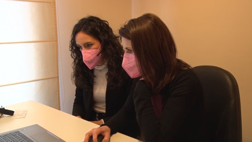 Laura Prat i Lara Andrés, creadores del projecte