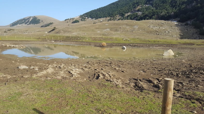 Els estanys del Tarter formen part de la finca privada de Can Roca