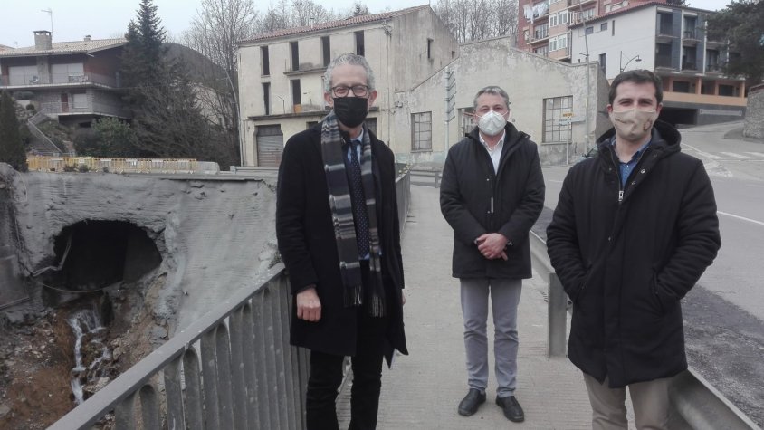 El Subdelegat del Govern espanyol va visitar les obres juntament amb el batlle de Sant Joan i el president del Consell Comarcal
