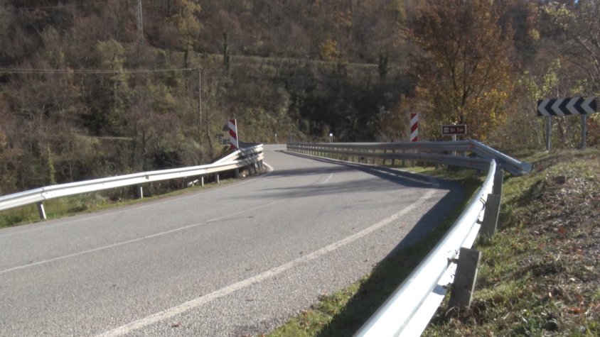 L'estat actual del pont és perillós, segons els alcaldes dels municipis afectats