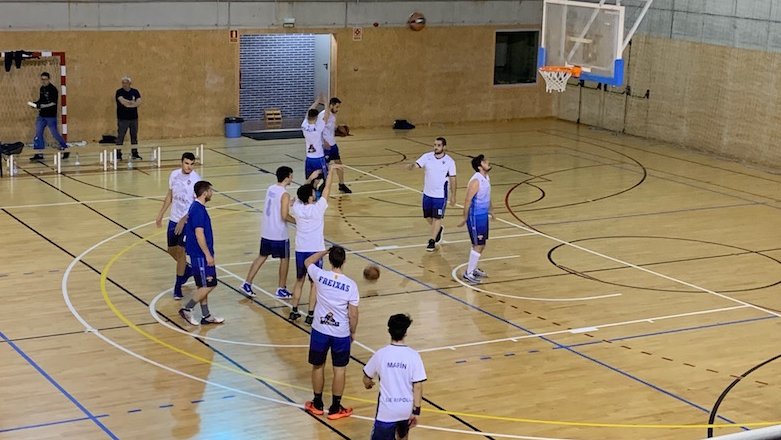 Des de principis del 2020 que cap equip de bàsquet del Ripollès juga un partit de lliga oficial