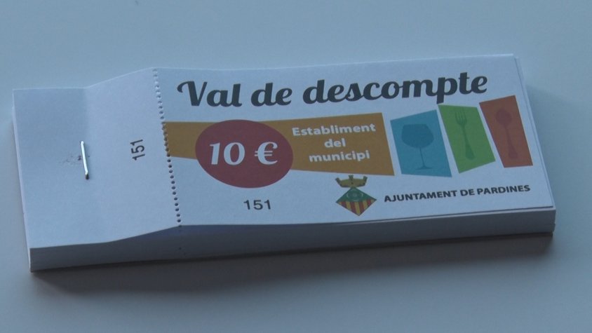 Cada empadronat rep tres vals de 10 euros cadascun
