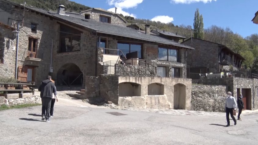 A Ventolà (Ribes de Freser) s'ha de determinar si a l'immoble escollit s'hi encabirien dos o tres habitatges