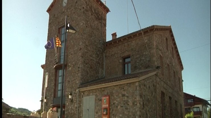 Mà dura de Molló amb les actituds incíviques dels gossos