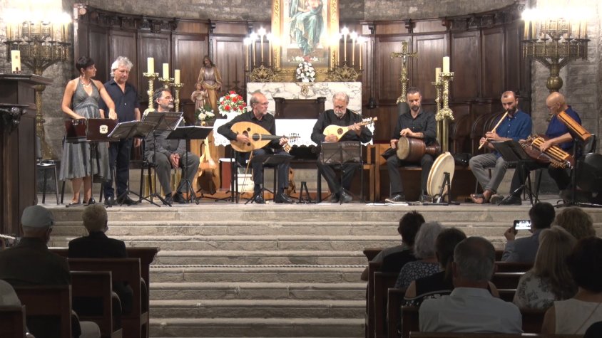 Durant el concert dels Troubadours Art Ensemble en el Monestir de Ripoll