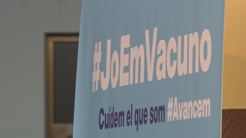 Cartell promocional de la campanya de vacunació a la Sala Eudald Graells