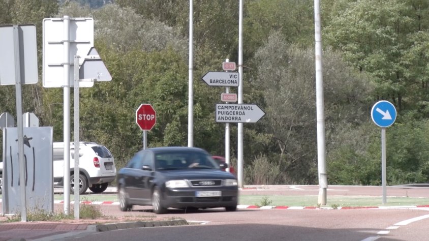 Es restringirà el pas de vehicles a la carretera de Ribes excepte veïns