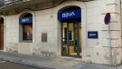 Recullen signatures per evitar el tancament de l'oficina del BBVA a Sant Joan de les Abadesses