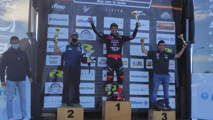 Francesc Moret en el primer calaix del podi a la tercera prova de la copa d'Espanya de hard enduro