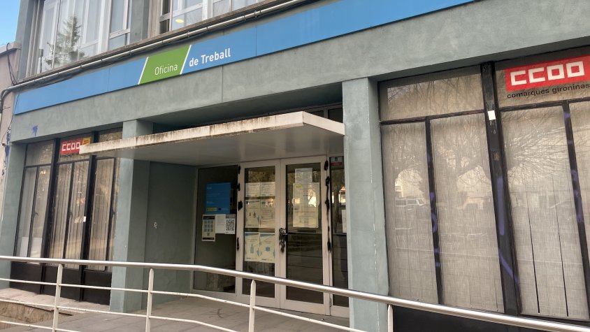 L'Oficina de Treball de Ripoll, situada al passeig de Ragull de la capital