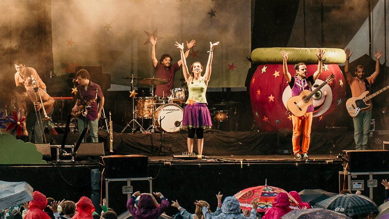 Actuació del grup infantil "El pot petit" en l'última edició del festival