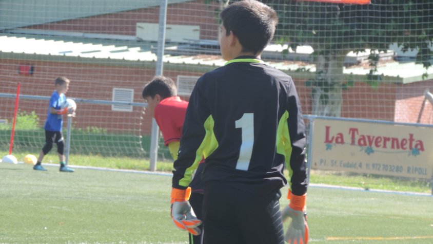 El campus centra la seva activitat al camp de futbol de Ripoll