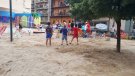 Teatre d'Emergència crea una platja a Ribes de Freser per celebrar els 31 anys de l'entitat