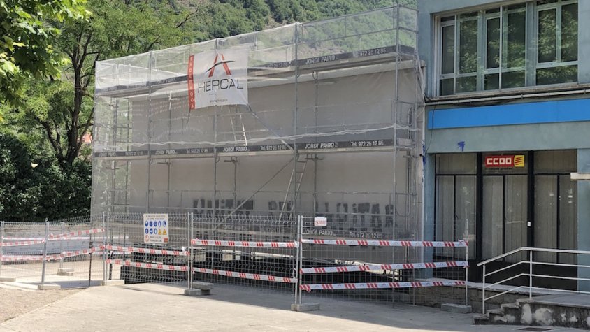 Estat actual de l'edifici amb els treballs començats