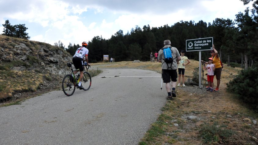 La inauguració dels senyals s’ha fet al Collet de les Barraques