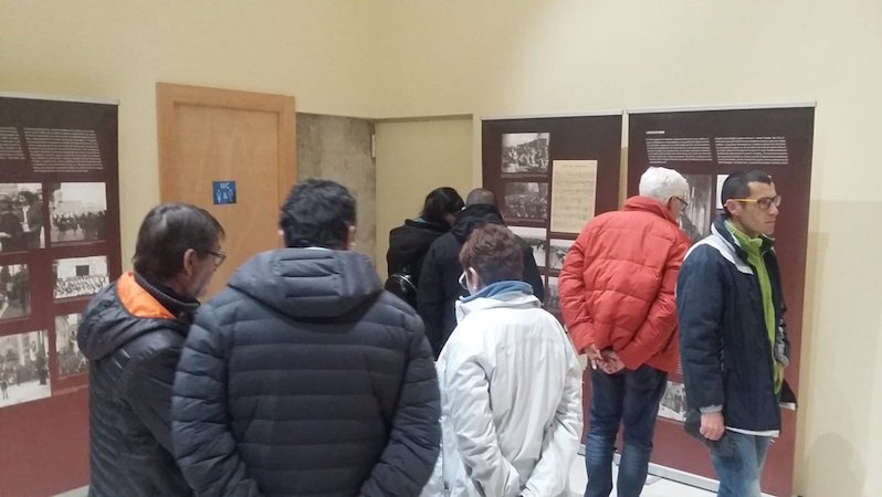 Unes 300 persones van visitar les exposicions durant la primera jornada