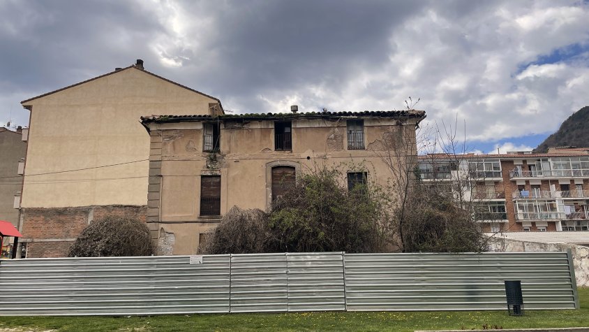 Aquest és l’aspecte que presenta en l’actualitat la finca de la Torre, a la carretera de Barcelona