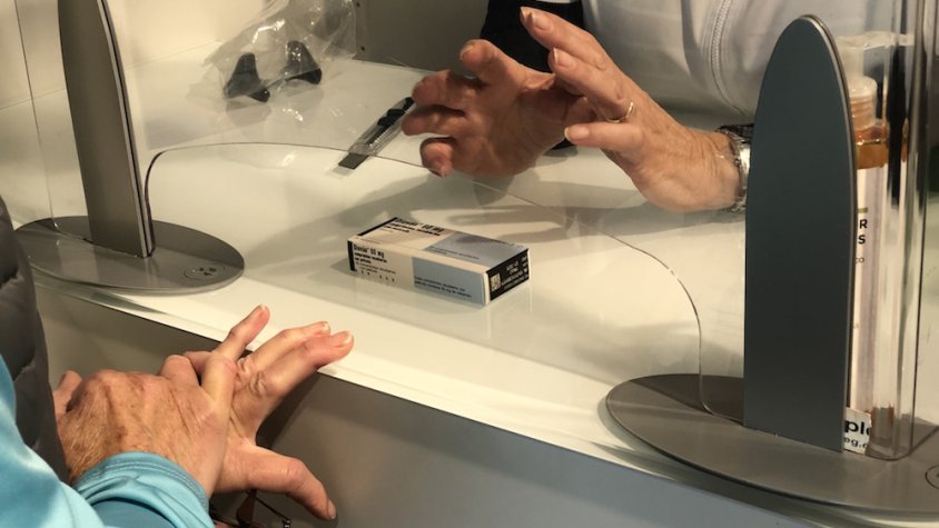 Les farmàcies substitueixen els medicaments que no tenen per altres de composició similar
