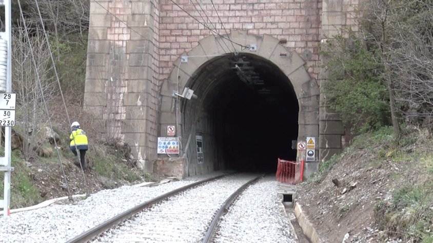 La plataforma vol millorar la línia R3 al seu pas per la comarca