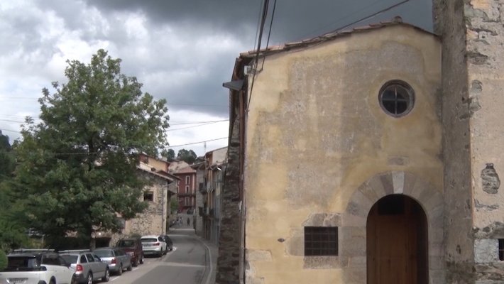 Molló comença a soterrar la fibra òptica