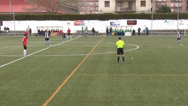 L'Abadessenc venç al Campdevànol en el derbi Ripollès per 2 gols a 1