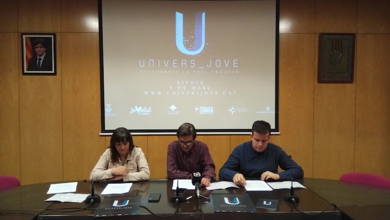 Presentació oficial de l'Univers Jove 2019  a la seu del Consell Comarcal ahir a la tarda