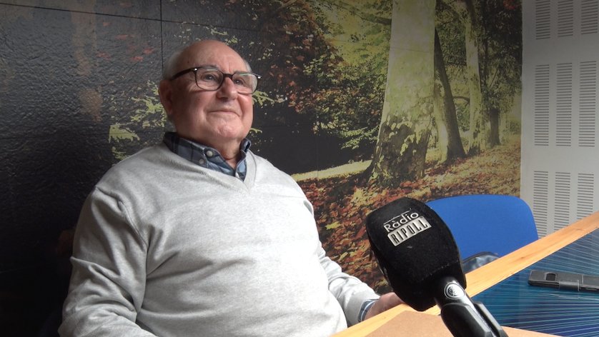 Carlos Fernández en una entrevista a Televisió del Ripollès