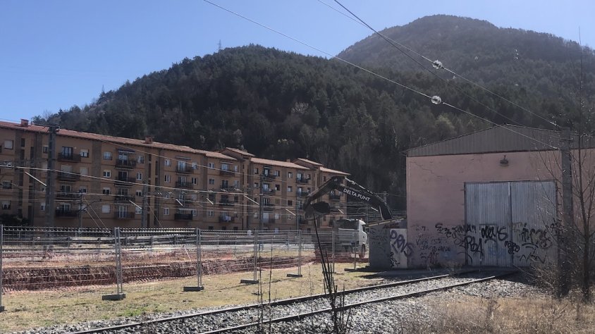 Obres de construcció del nou centre de manteniment d'Adif