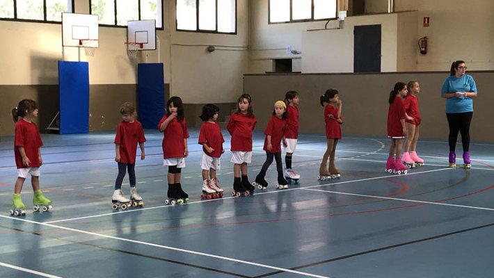 El pavelló de Sant Pau de Segúries acull la formació de patinatge