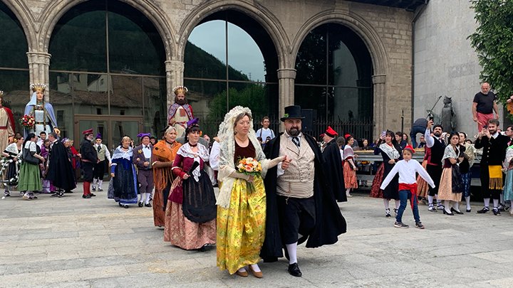Els nuvis, Pierina Roig i Jordi Serrano, després del casament
