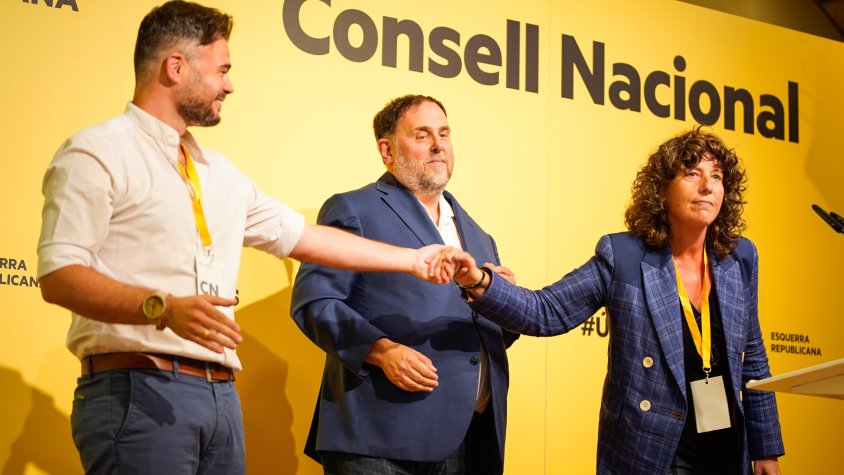 Gabriel Rufián, Oriol Junqueras i Teresa Jordà durant el Consell Nacional
