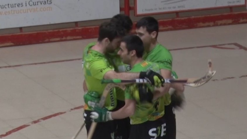 Els jugadors de l'HC Ripoll, fent pinya en un partit d'aquesta temporada