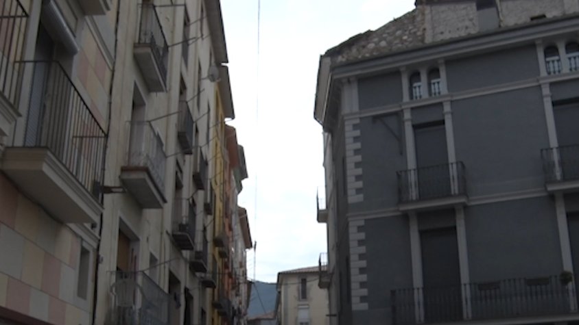 La façana dels edificis del Barri Vell de Ripoll