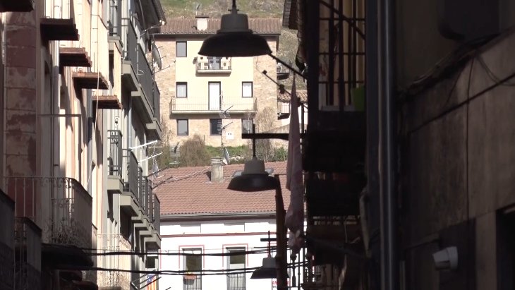 El problema de l'habitatge és evident a la capital del Ripollès