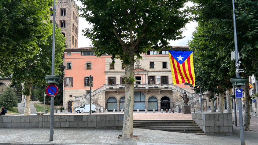 La bandera independentista onejava