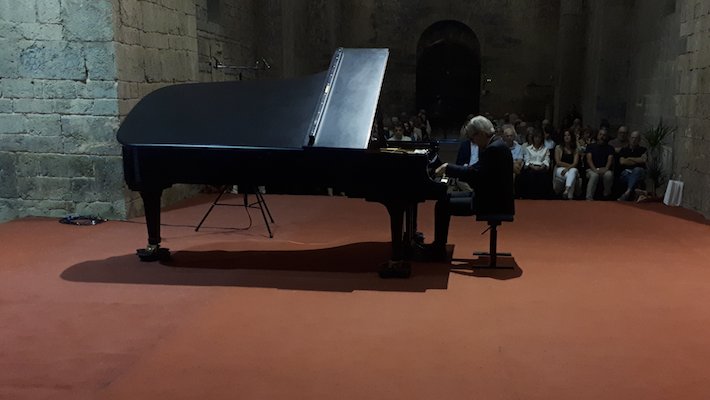 Luís Fernando Pérez tocant la Suite Ibèria en el Festival Isaac Albéniz de Camprodon