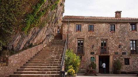 El Bisbat de Vic aposta per reobrir l'hostatgeria del Santuari de Montgrony 