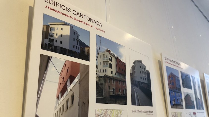 Làmines exposades a les parets de la QP de Ripoll