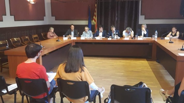 Imatge de la roda de premsa d'aquest migdia a l'ajuntament de Ripoll