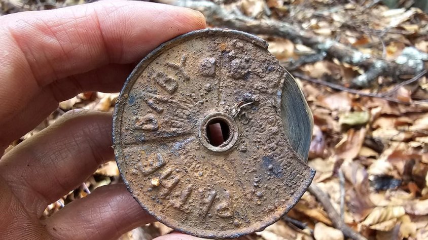 Pel·lícula trobada en un dels camins de la Retirada | Imatge cedida per Lluís Bassaganya a ACN