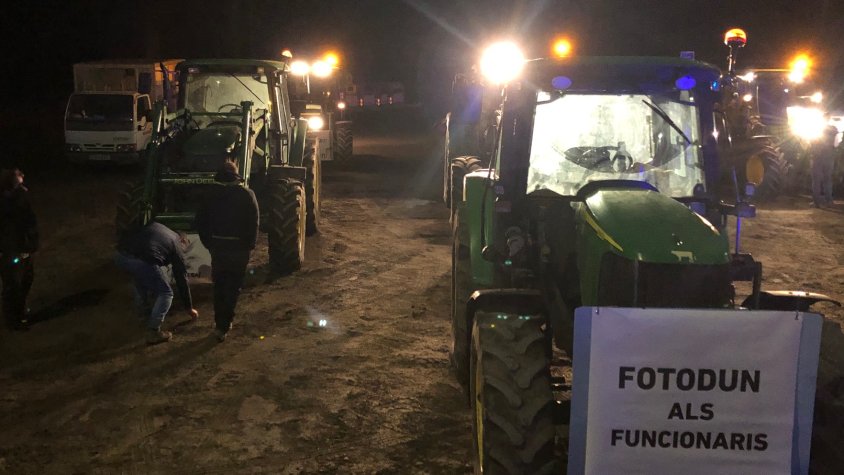 La concentració de ramaders que ha sortit aquest matí de Ripoll.