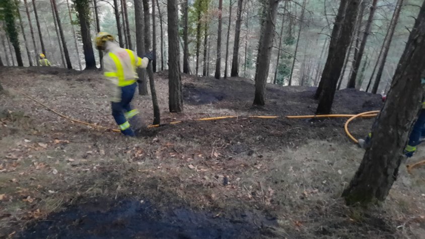 Les tasques d'extinció dels Bombers a Sovelles