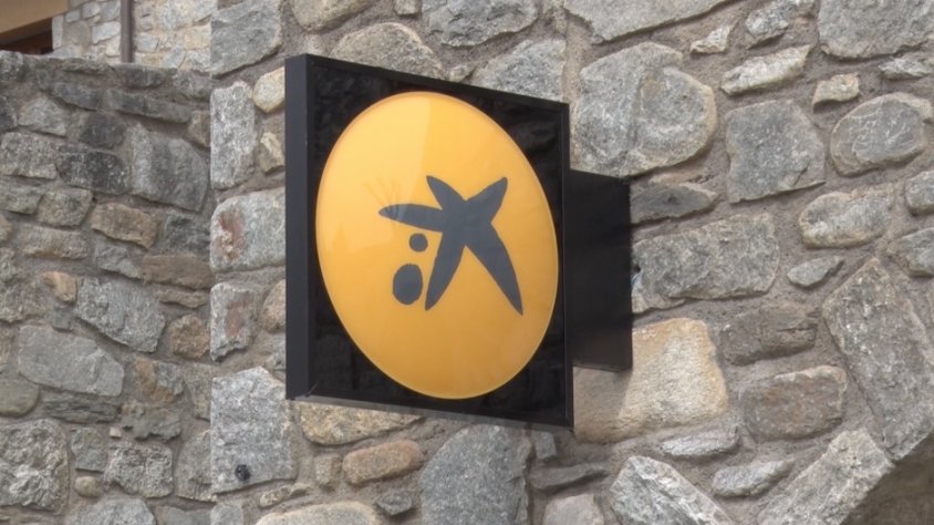 Els caixers mòbils arribaran a 13 pobles del Ripollès