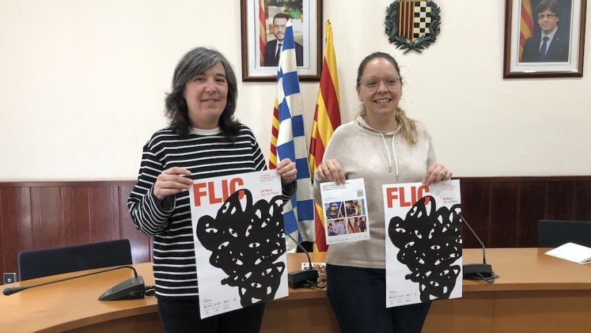 Sandra Alfaro, agent del territori del festival i Mònica Santjaume, alcaldessa de Ribes de Freser, presenten la proposta