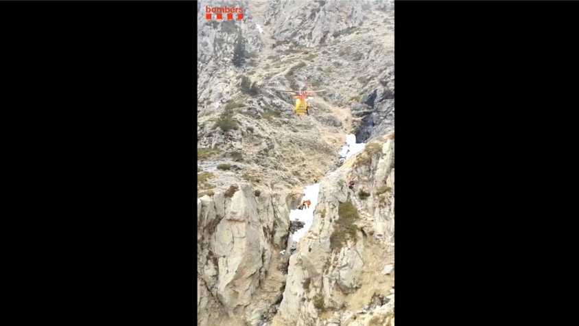 Mor un excursionista arrossegat per una allau de neu a Queralbs