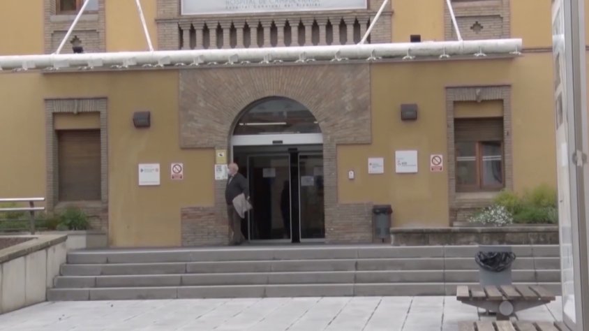 La porta d'entrada principal a l'Hospital de Campdevànol