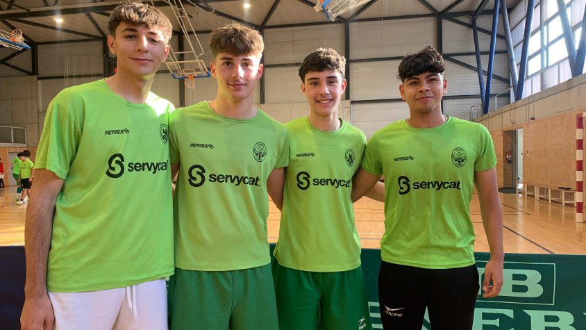 Quatre dels cinc jugadors de l'EFS Ripoll convocats